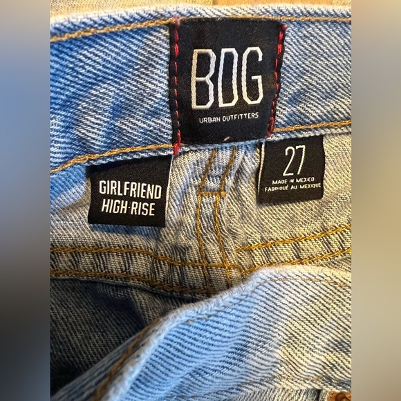 BDG Girlfriend High-Rise Denim Shorts Size 27 - Picture 5 of 6